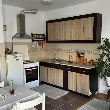Lana Apartmán *